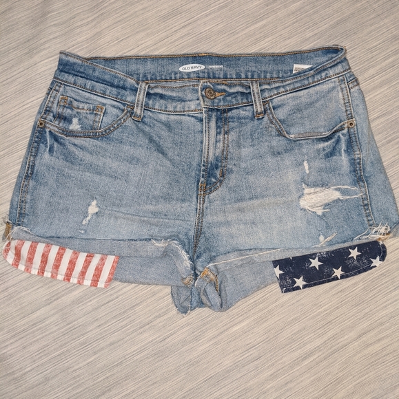 Distressed Boyfriend Light Washed Shorts - Picture 1 of 3